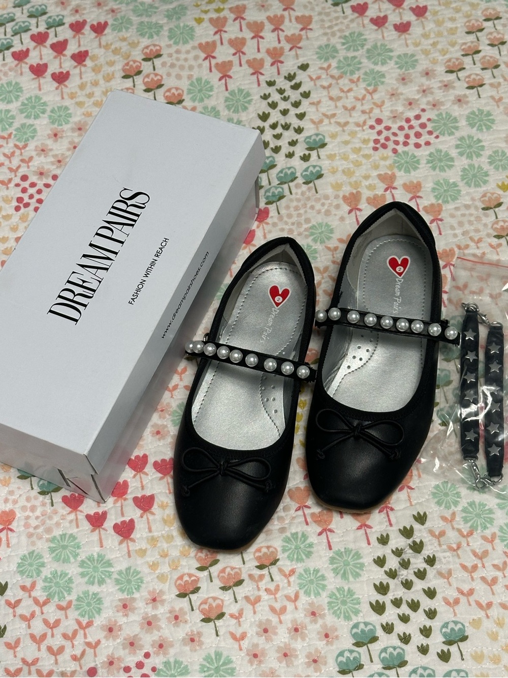 Dream Pairs Girls Black Pearl Strap Mary Jane Flats